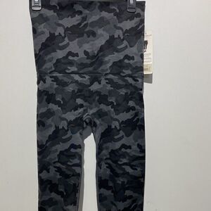 Belly Bandit Women's Black Mother Tucker Camouflage Smarter Shapewear Large NWT